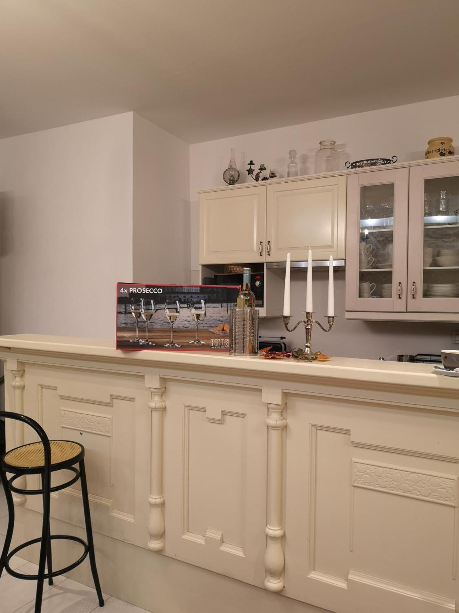 Apartment Michaela 4-Sterne & Parking ロヴィニ エクステリア 写真